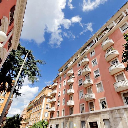 רומא Bellezza Al Colosseo - B&B & Apts מראה חיצוני תמונה