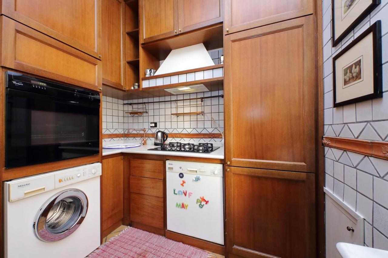 רומא Bellezza Al Colosseo - B&B & Apts מראה חיצוני תמונה