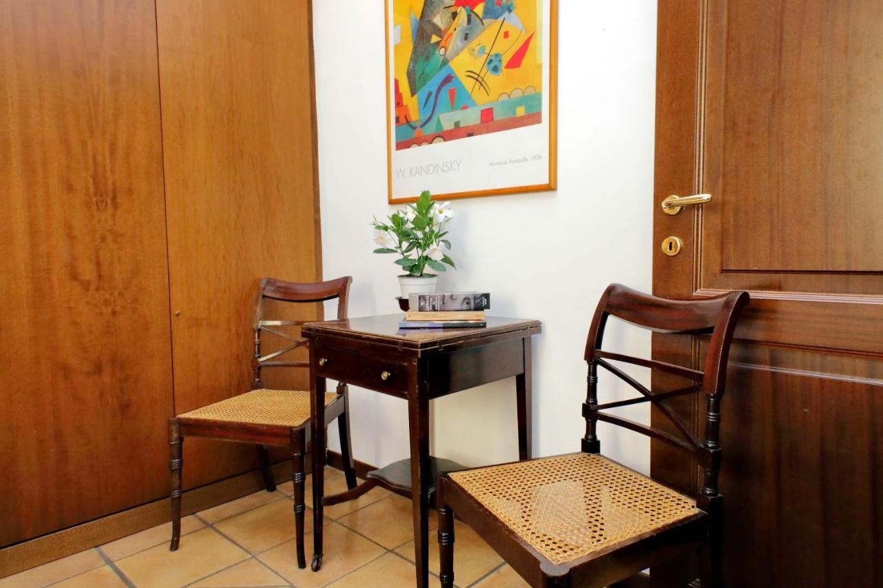 רומא Bellezza Al Colosseo - B&B & Apts מראה חיצוני תמונה